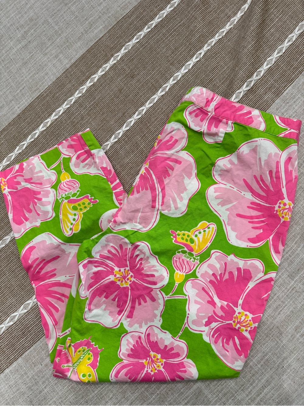 Lilly Pulitzer Green Pants with Pink Floral Print